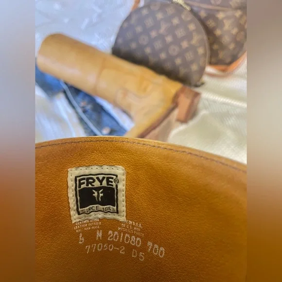 FryeBanana Campus Boots 14L